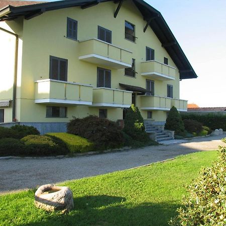 Albergo Residence Isotta Veruno Экстерьер фото